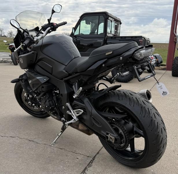 2019 Yamaha MT-10 Motorcycle / Scooter