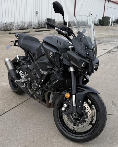 2019 Yamaha MT-10 Motorcycle / Scooter