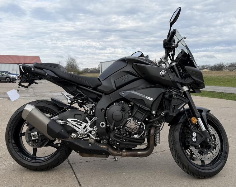 2019 Yamaha MT-10 Motorcycle / Scooter