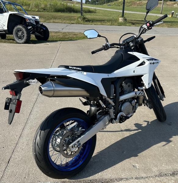2025 Suzuki DR-Z4SM Motorcycle / Scooter