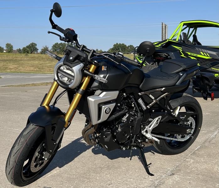 2026 Suzuki GSX-8T Motorcycle / Scooter