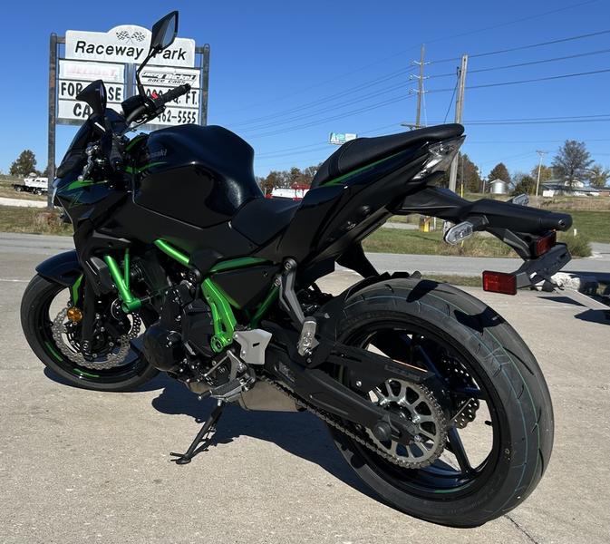 2025 Kawasaki Z650 ABS Motorcycle / Scooter