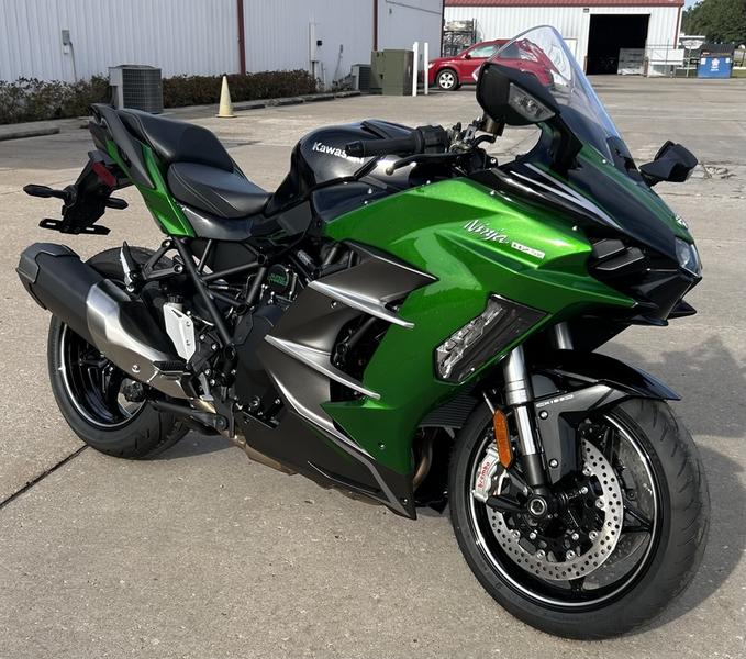 2025 Kawasaki NINJA H2 SX SE ABS Motorcycle / Scooter