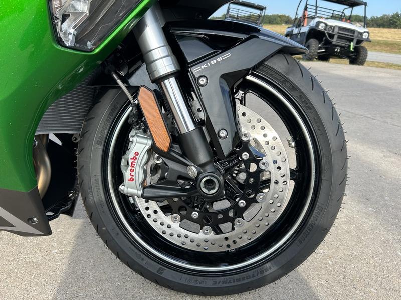 2025 Kawasaki NINJA H2 SX SE ABS Motorcycle / Scooter