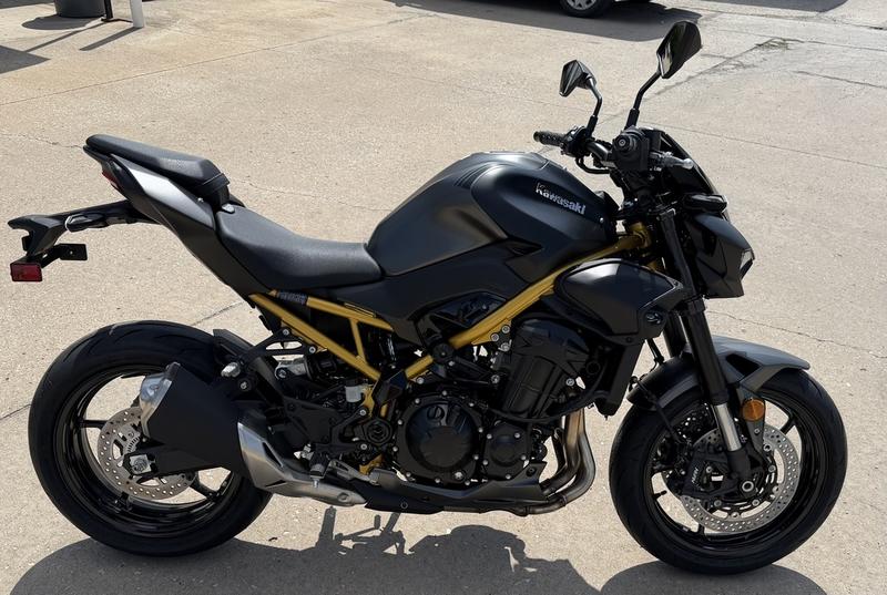 2026 Kawasaki Z900 ABS Motorcycle / Scooter