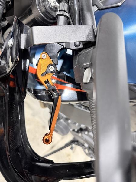 2023 KTM 890 Duke R Motorcycle / Scooter