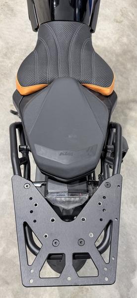 2023 KTM 890 Duke R Motorcycle / Scooter