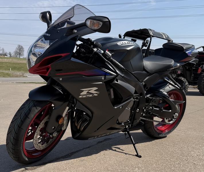 2026 Suzuki GSX-R600 Motorcycle / Scooter