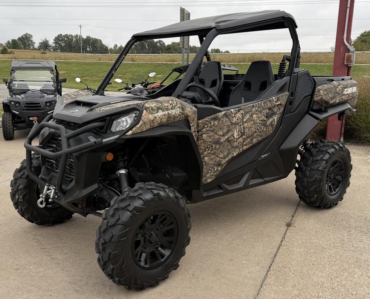 2023 Can-Am Commander XT 1000R Utility Vehicle