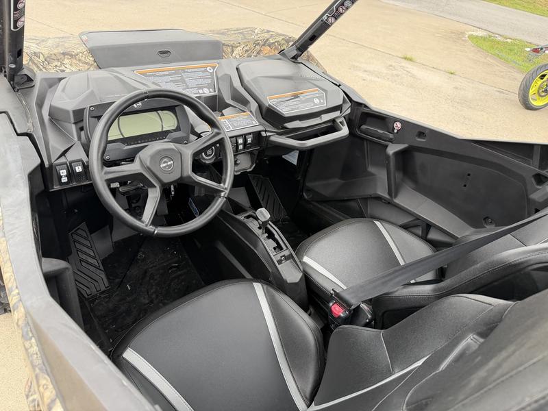 2023 Can-Am Commander XT 1000R Utility Vehicle